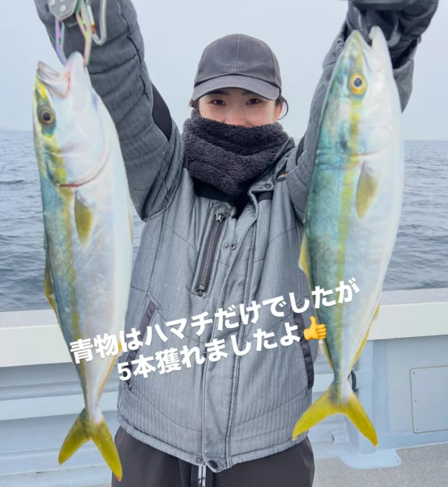 ジギングタイラバ便
今日も若き社長様たちと6名でジギングタイラバ便です🤪
青物はハマチサイズしか釣れませんでしたが5本ゲットできました🤪その他はお一人様で良型トラを3本もゲットした方も‼️
タイラバ真鯛は唯一1枚のみあとはホウボウばかりでした😂
しかしホウボウも少なくなってきたような⁉️
これからはやはり真鯛ですね🤪
サワラはボイルしてましたが残念ながら配当なしでした😭
今日はありがとうございました🙇‍♀️
またよろしくお願いします🙇
ホームページ
https://bubbles-fish.com/
#ジギング
#タイラバ
#伊勢湾ジギング
#伊勢湾タイラバ
#サワラジギング